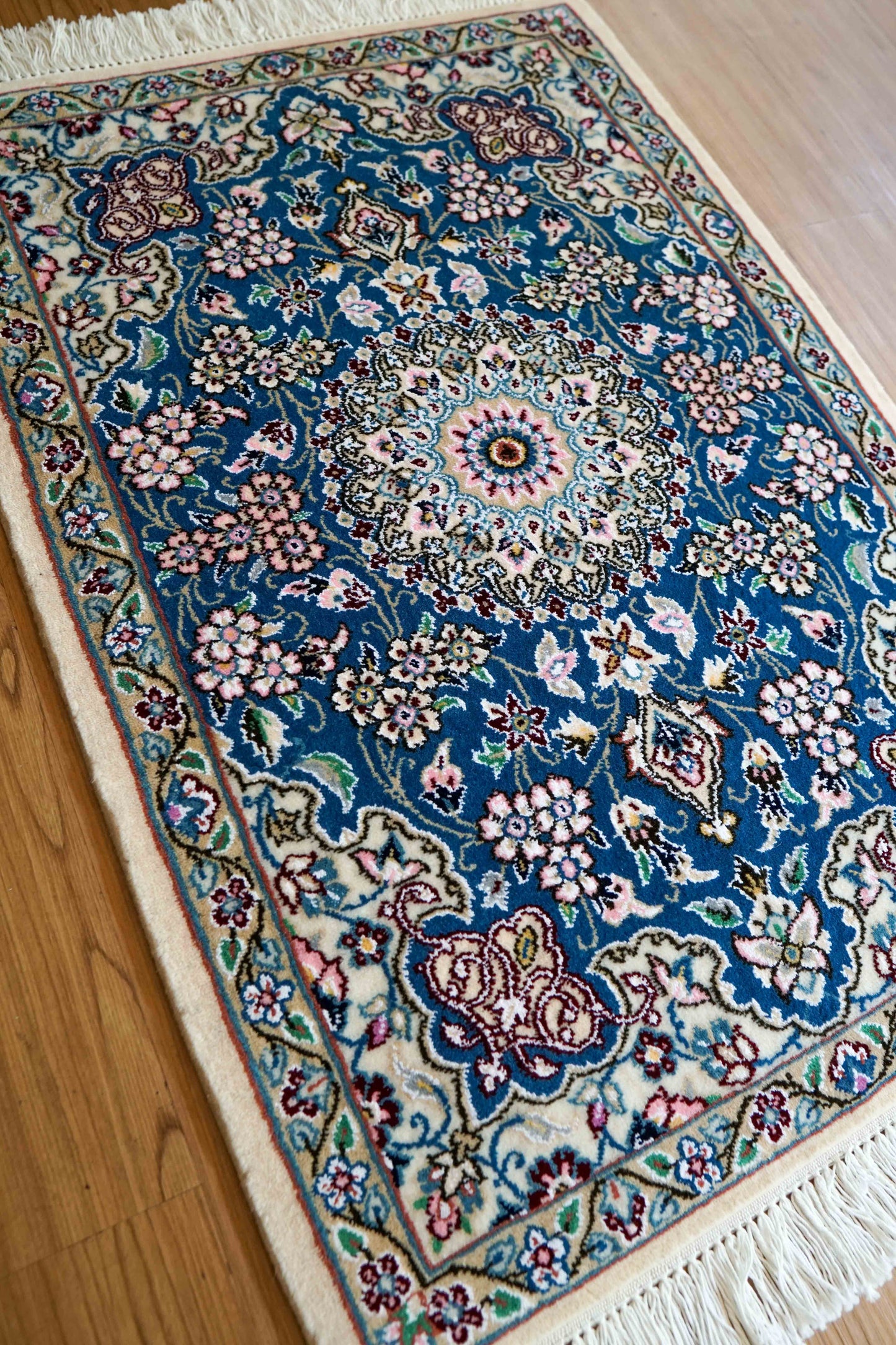  ペルシャ 絨毯 ナイン　90×63cm