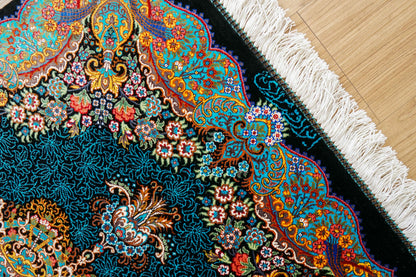  ペルシャ絨毯クム産  ムサヴィ工房　シルク　 証明書付 87×58cm　