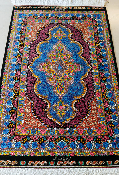 123×78cm　 ペルシャ絨毯クム産シルク 100%　 Decorworks