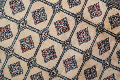  パキスタン手織り絨毯 ジャルダールデザイン ウールラグ 233×196cm