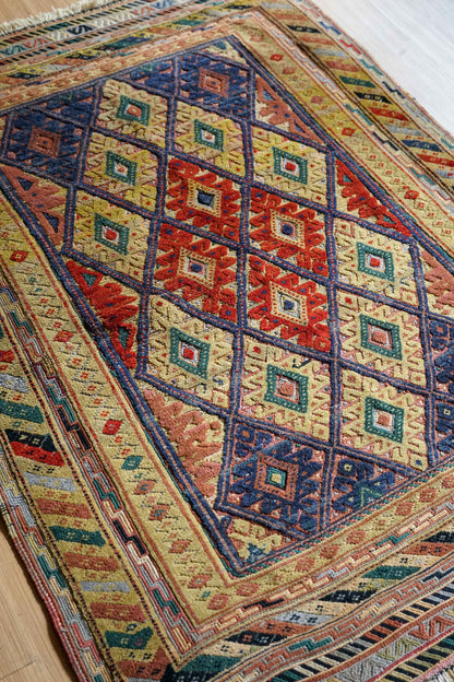  手織り マシュワニ キリム126×93cm　