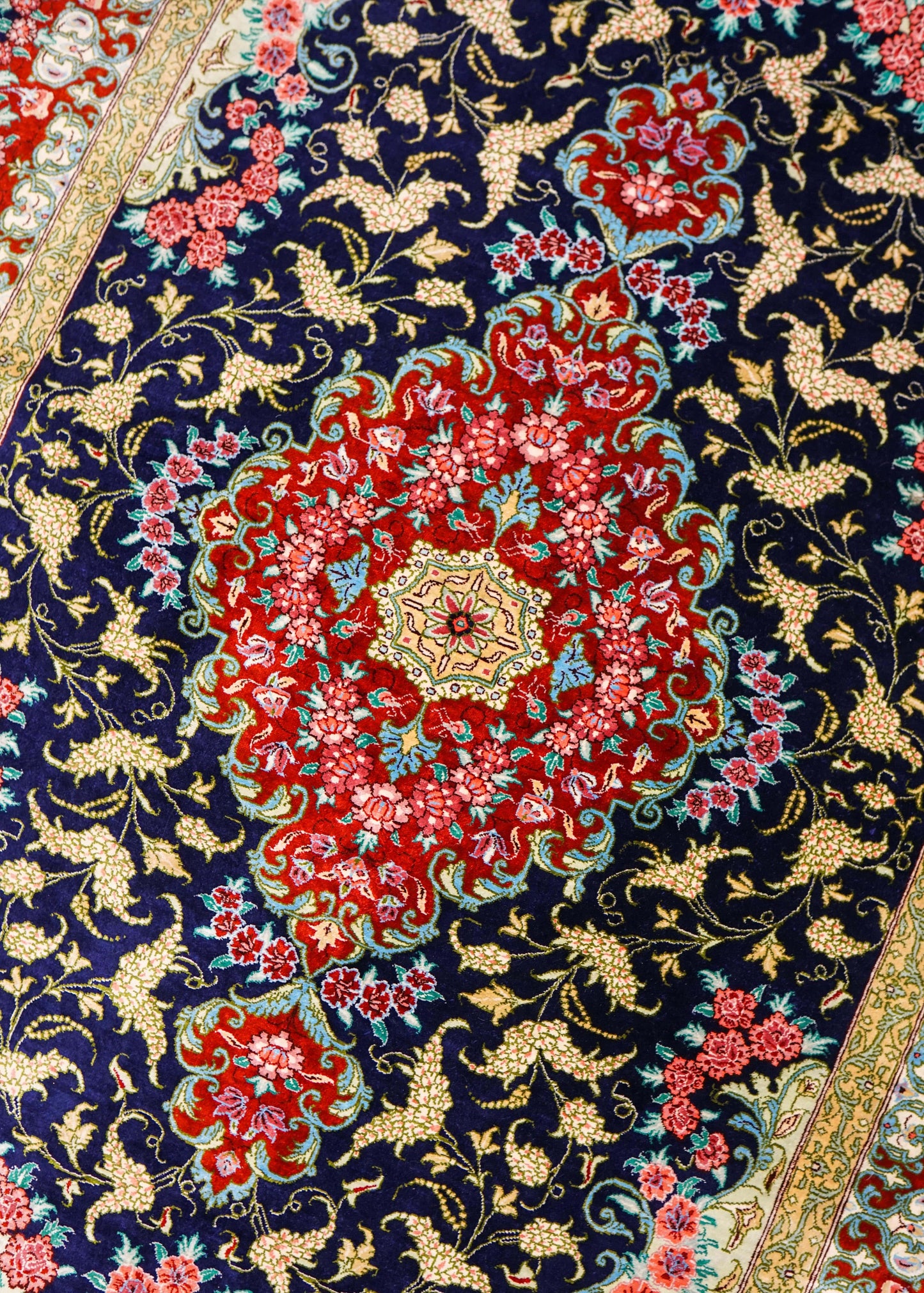  ペルシャ絨毯 クム産 100％シルク 手織り 150×98cm