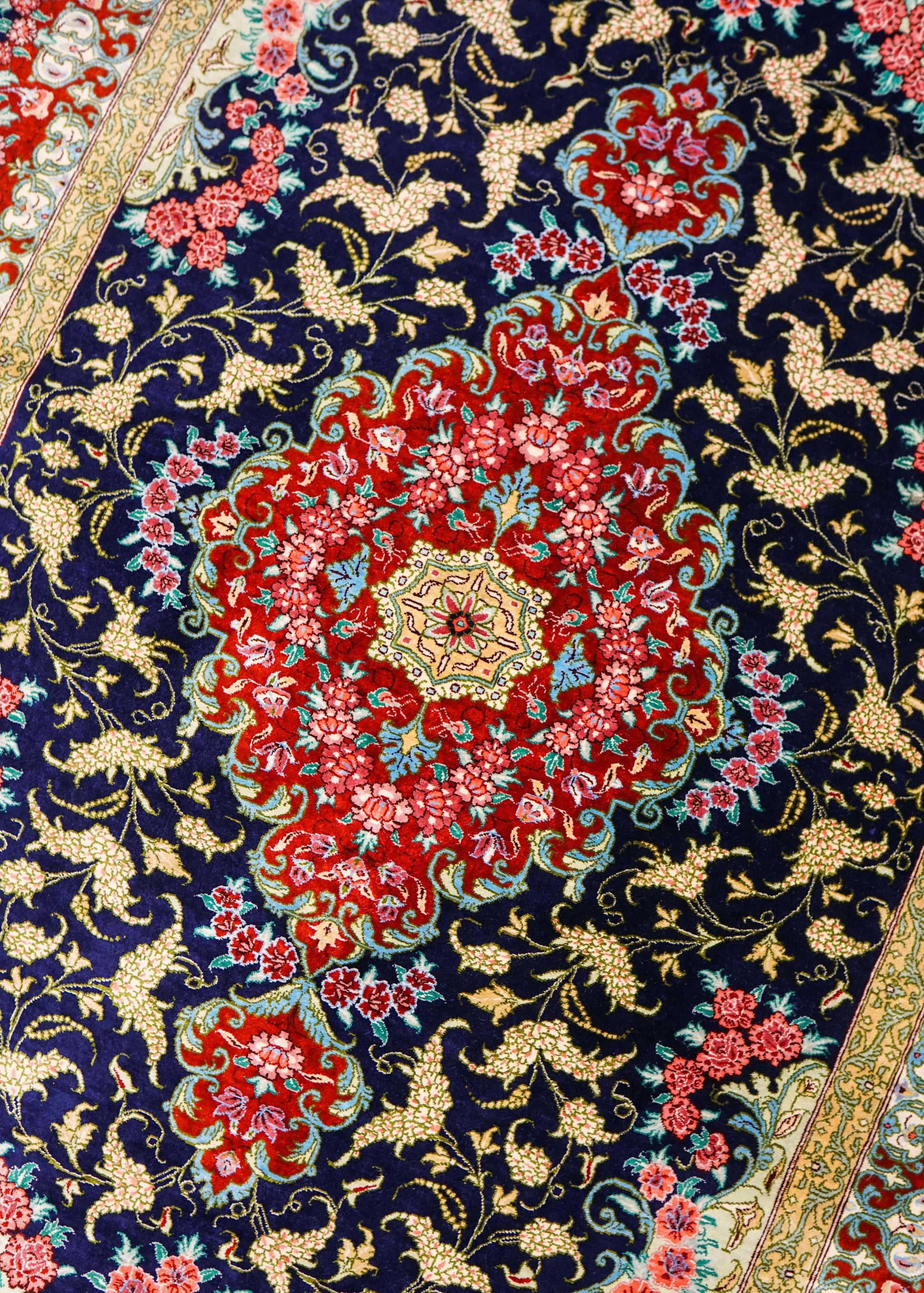  ペルシャ絨毯 クム産 100％シルク 手織り 150×98cm