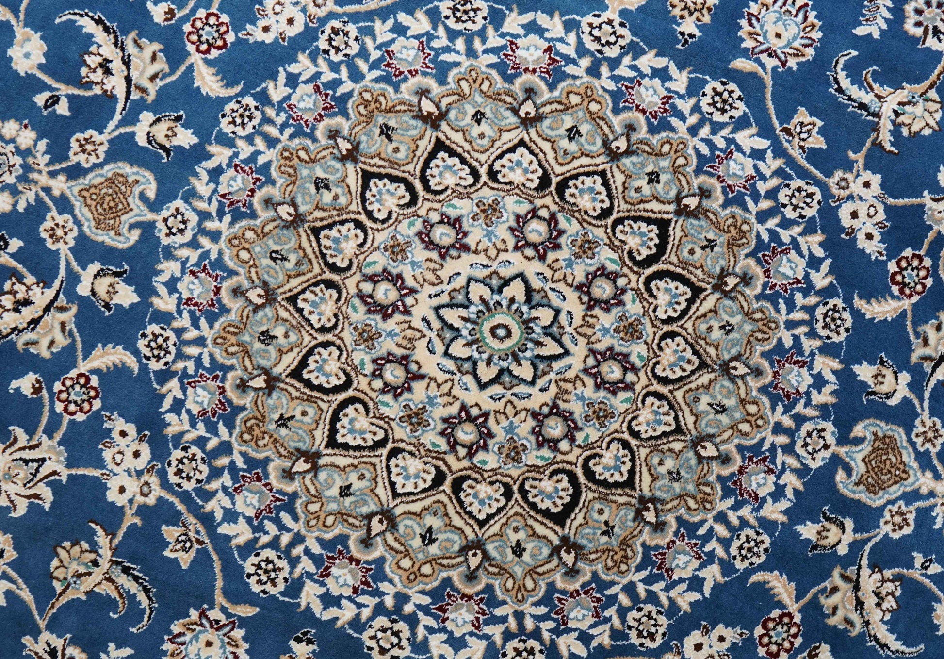  ペルシャ絨毯 ナイン産 250×204cm　