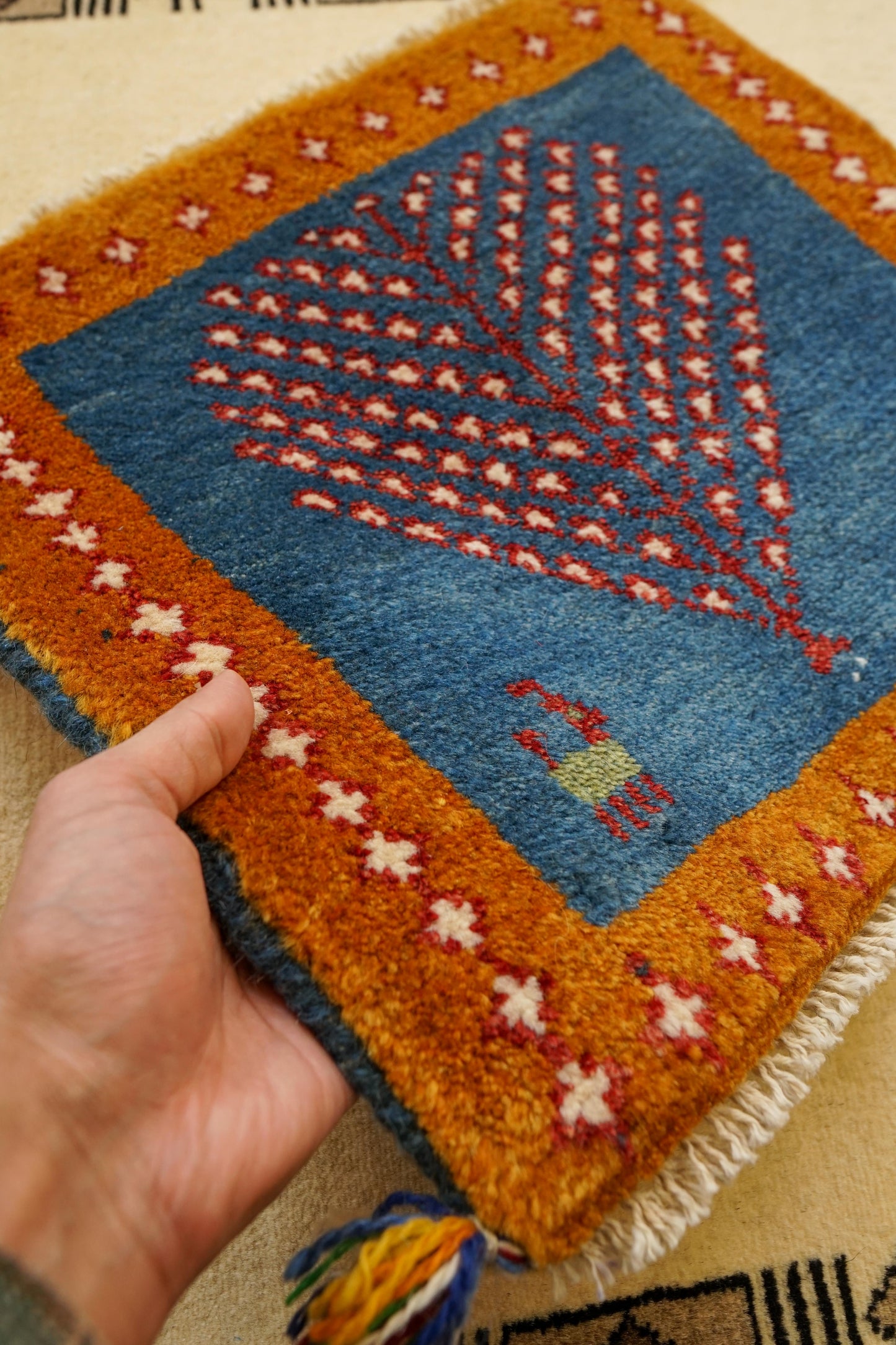 ペルシャ手織りギャッベ アマレ族 40×40cm｜生命の木デザイン ウール100% ミニラグ・チェアマット