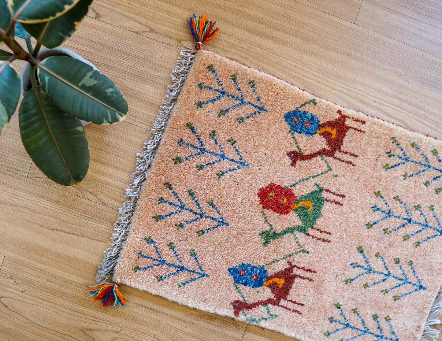 ペルシャ手織りギャッベ アマレ族 60×40cm｜ラクダモチーフ 玄関マット ナチュラルウール