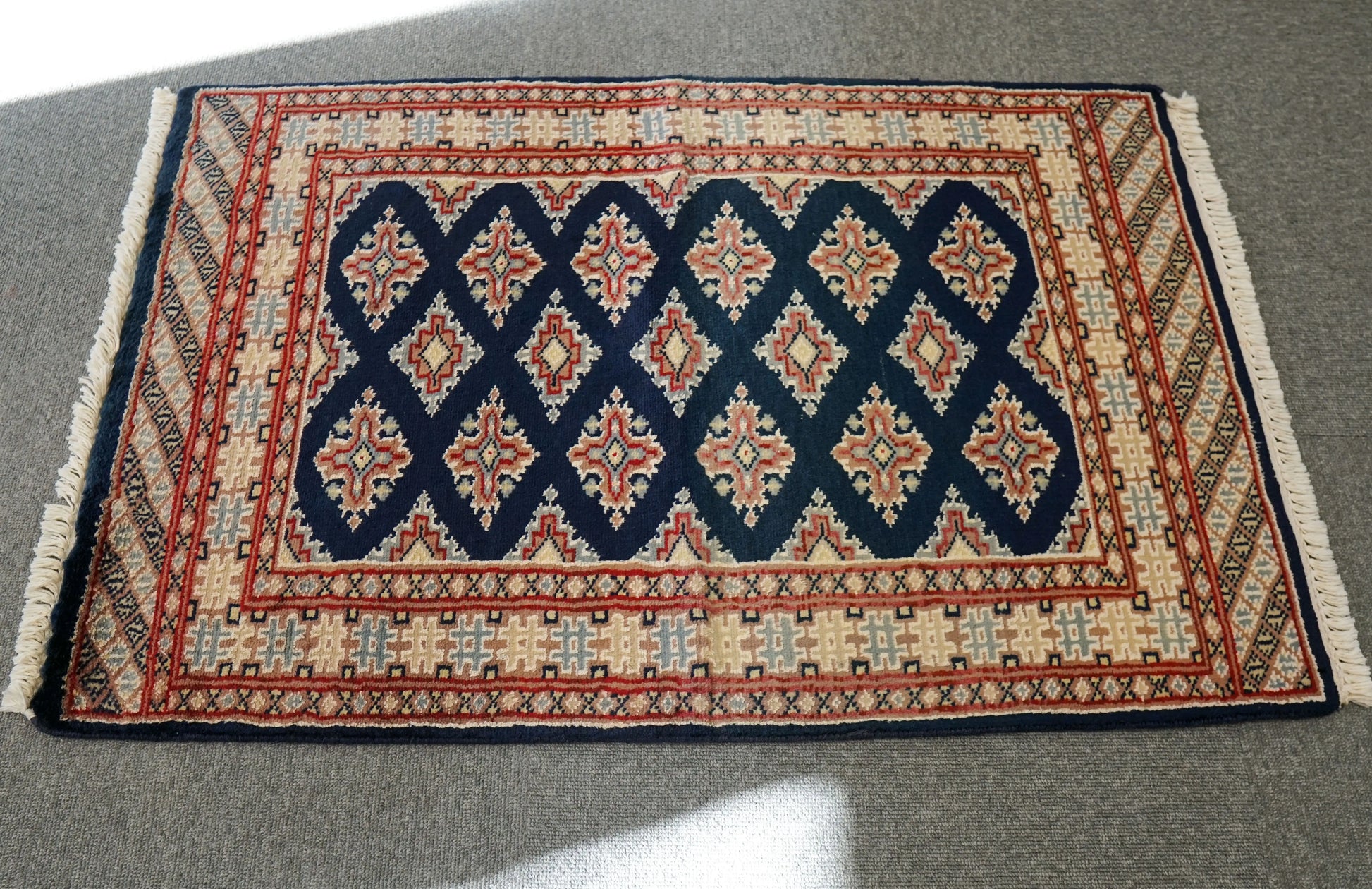 93×61cm パキスタン手織り絨毯　 Decorworks