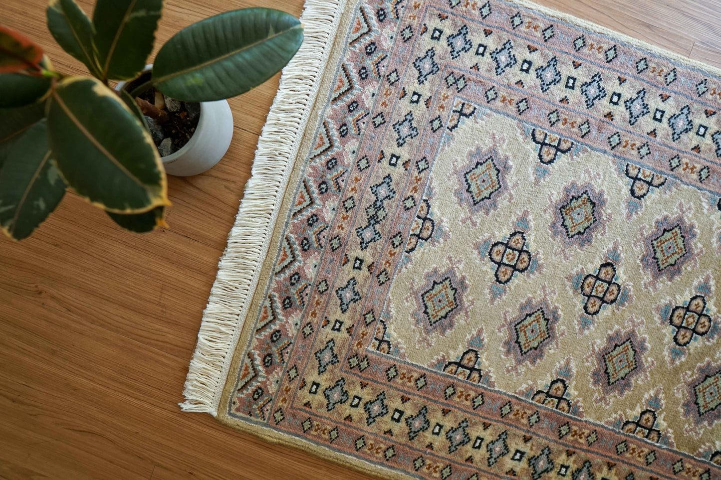 パキスタン手織り絨毯 玄関マット 95×63cm