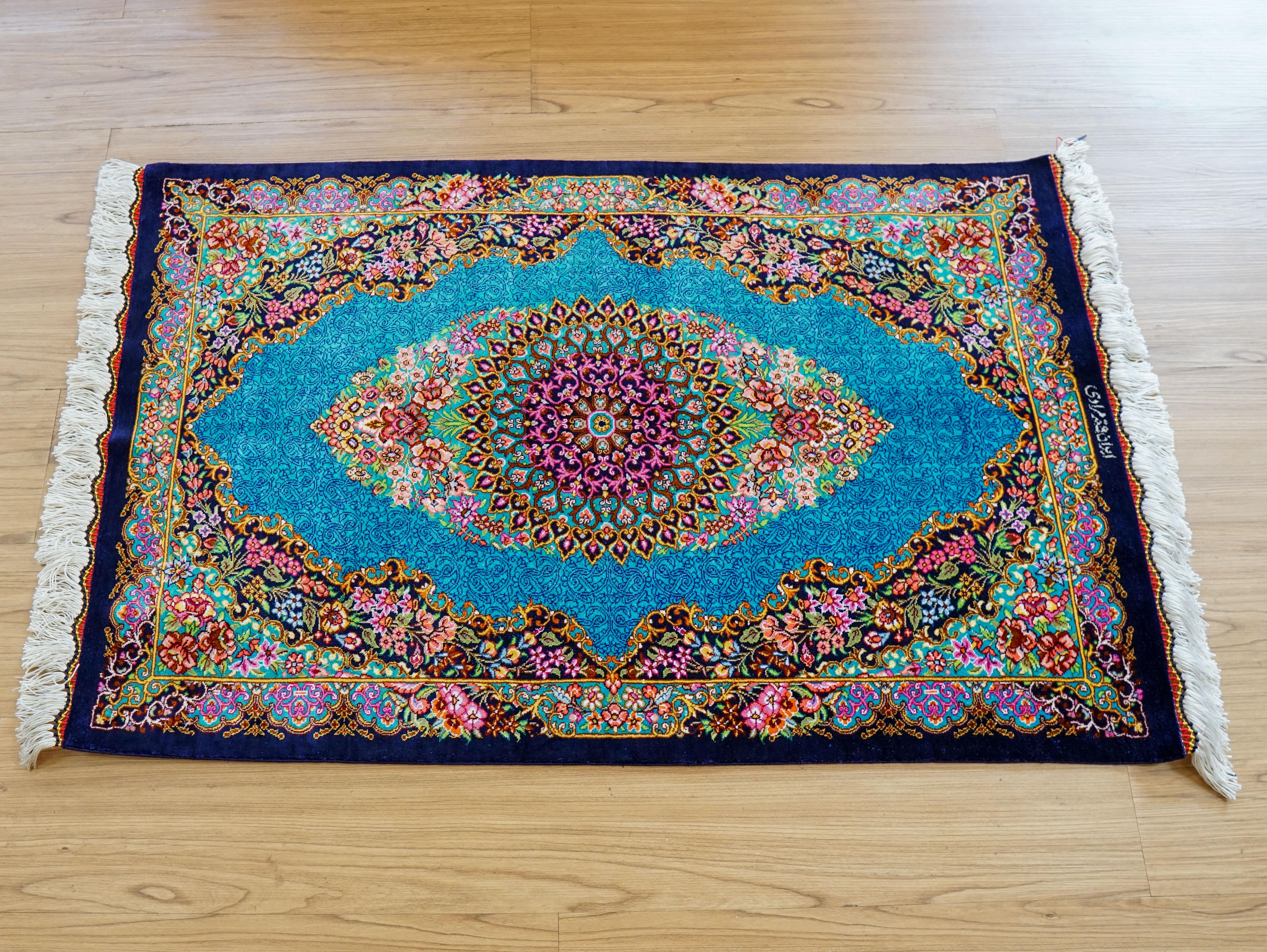 ペルシャ絨毯 クム産 89×59cm シルク100% 証明書付 – Decorworks