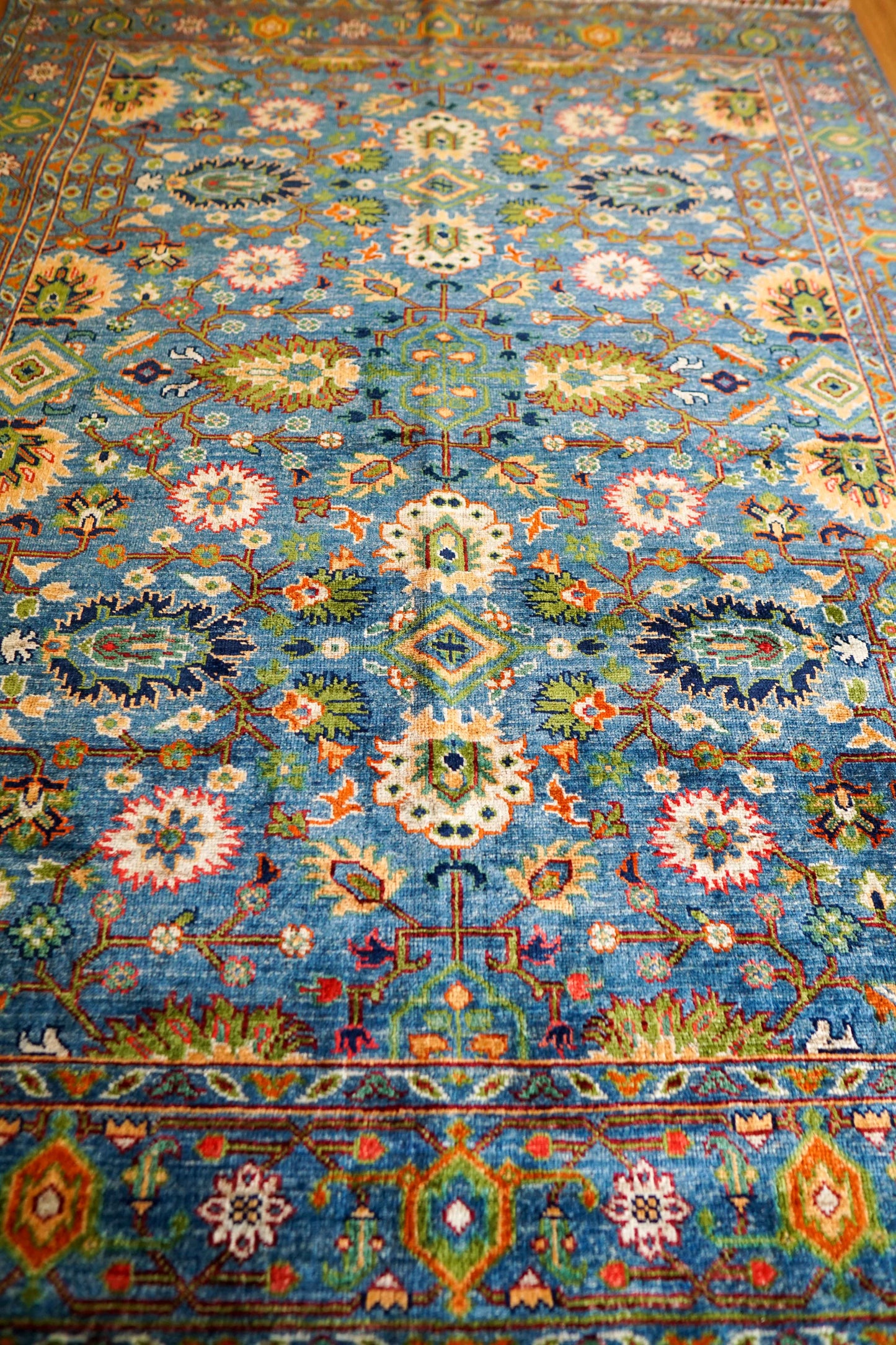  アフガニスタン・ガズニ産 手織り絨毯 197×151cm