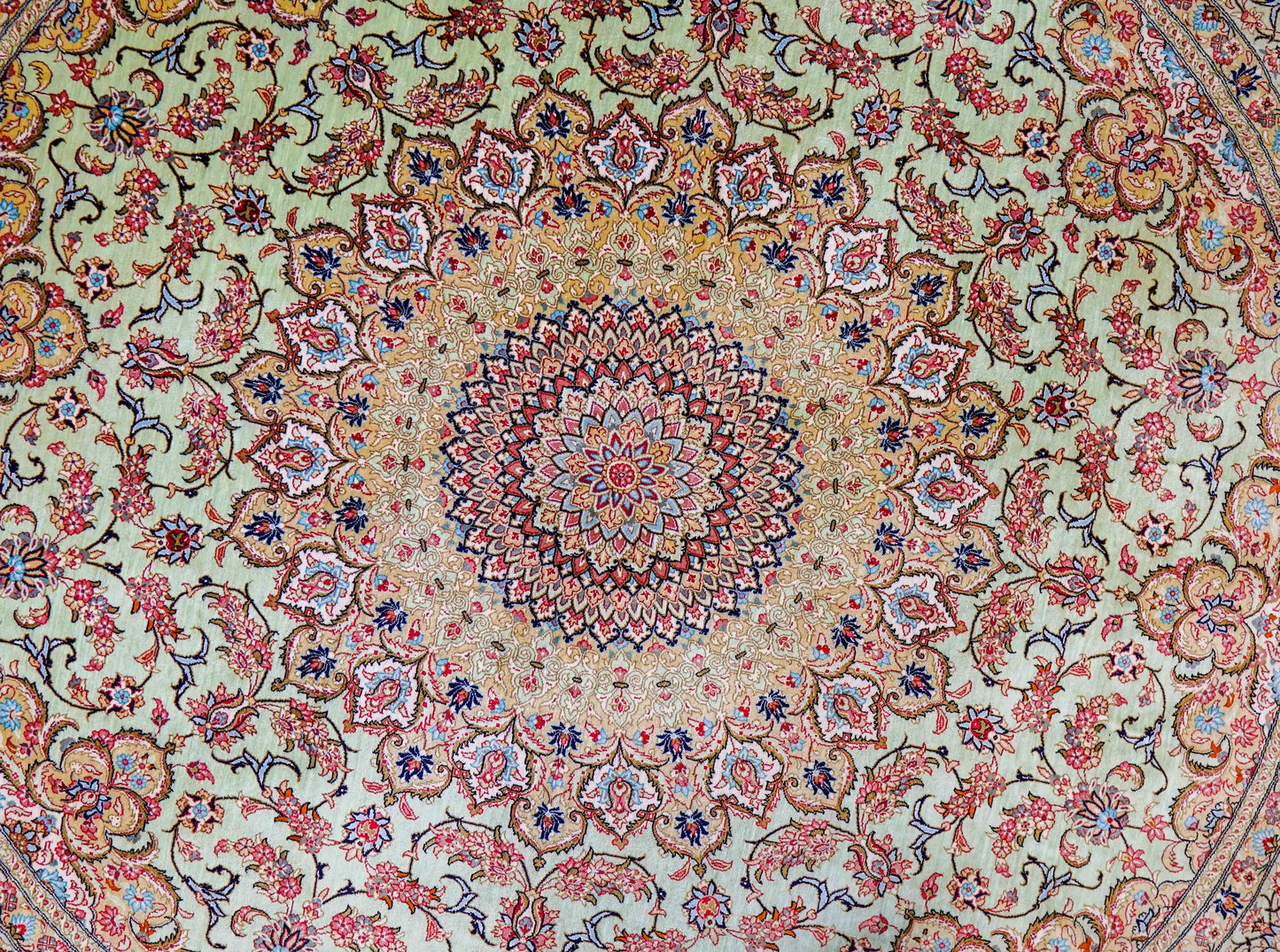 手織りペルシャ絨毯 カシャーン産 ファッラ工房 シルク100% 丸 200×200cm