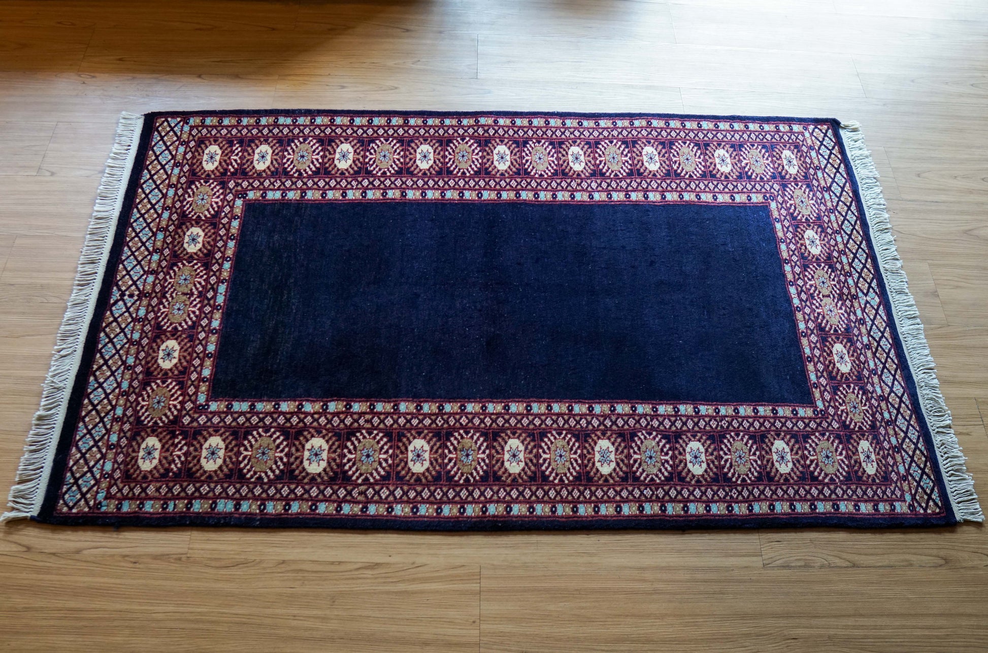  パキスタン手織り絨毯 154×91cm