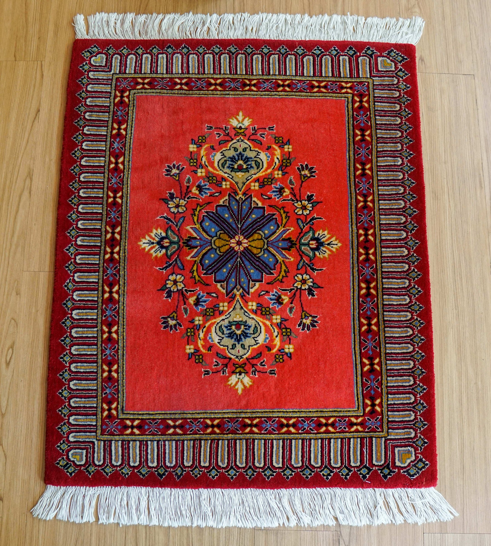 ペルシャ絨毯 カシャーン産 (カシャン)90×72cm｜上質ウール使用 手織り玄関マット