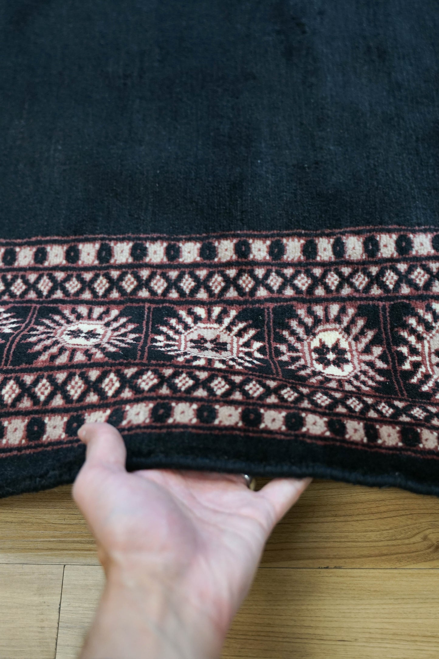  パキスタン手織り絨毯 183×131cm ボーダー柄