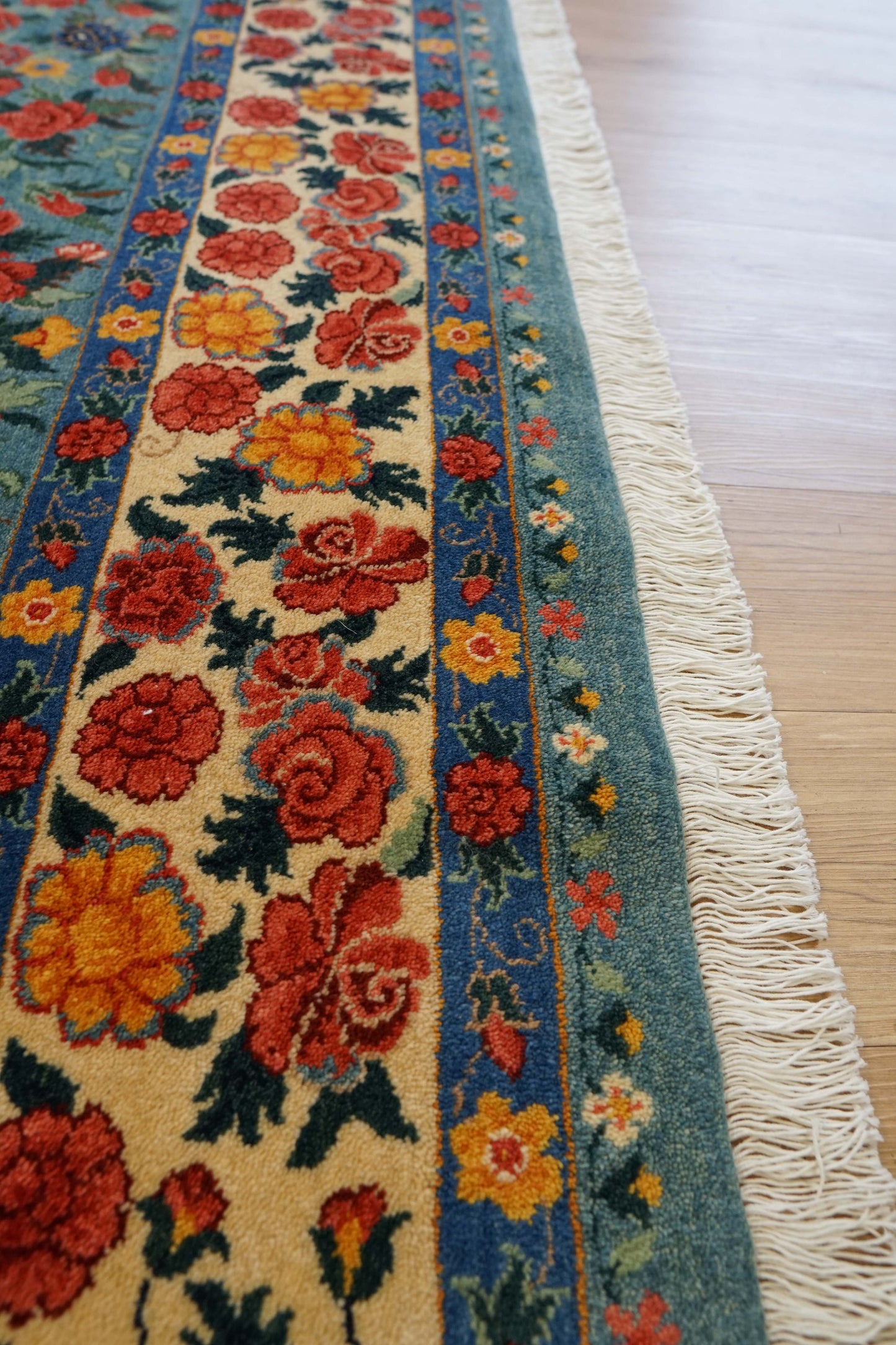 ペルシャ絨毯  バラミン waramin 235×166cm