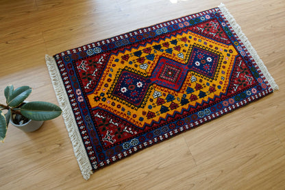 手織りペルシャ絨毯 ヤラメ 100×59cm｜トライバルデザイン ウールラグ