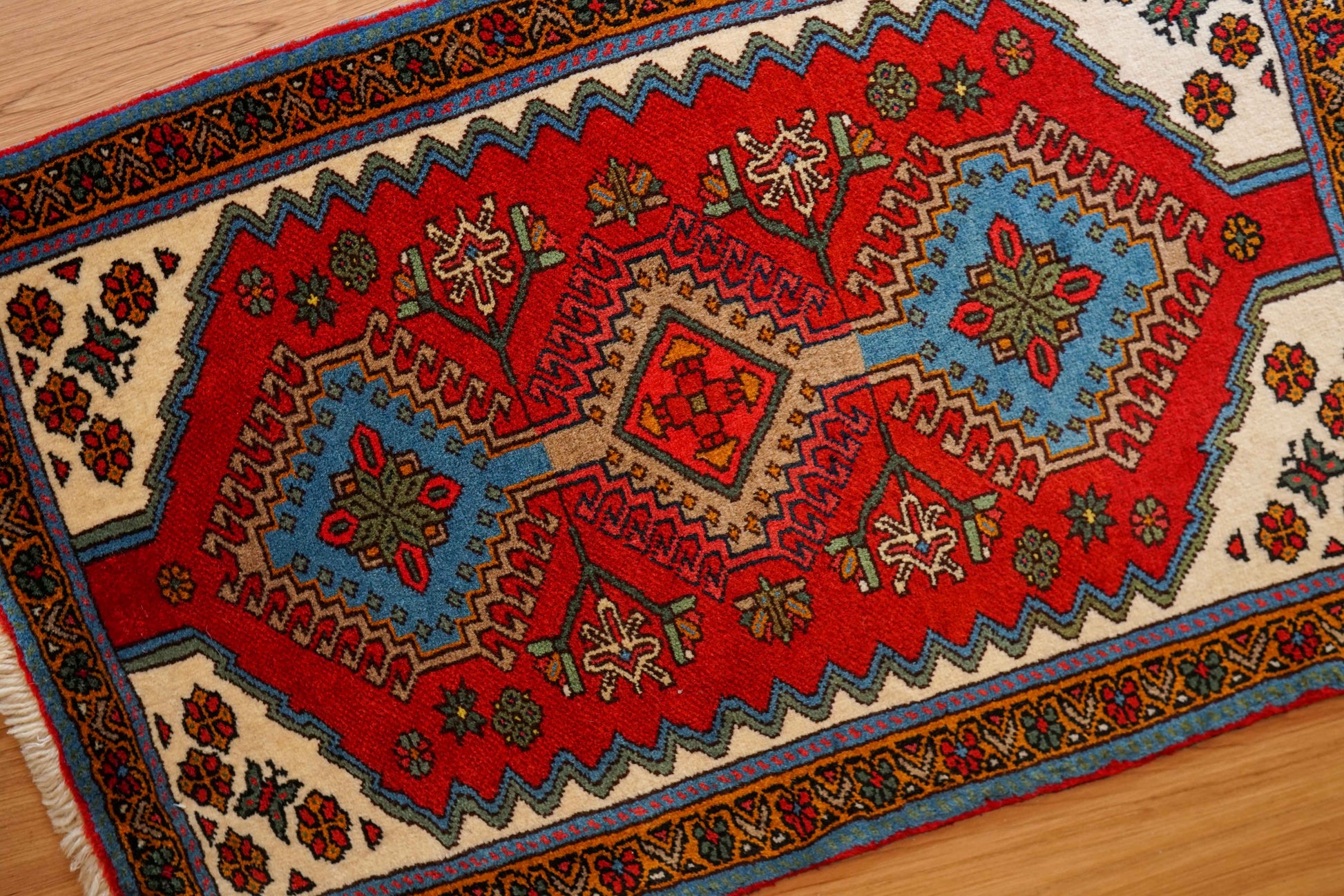  ペルシャ絨毯 ヤラメ97×63cm