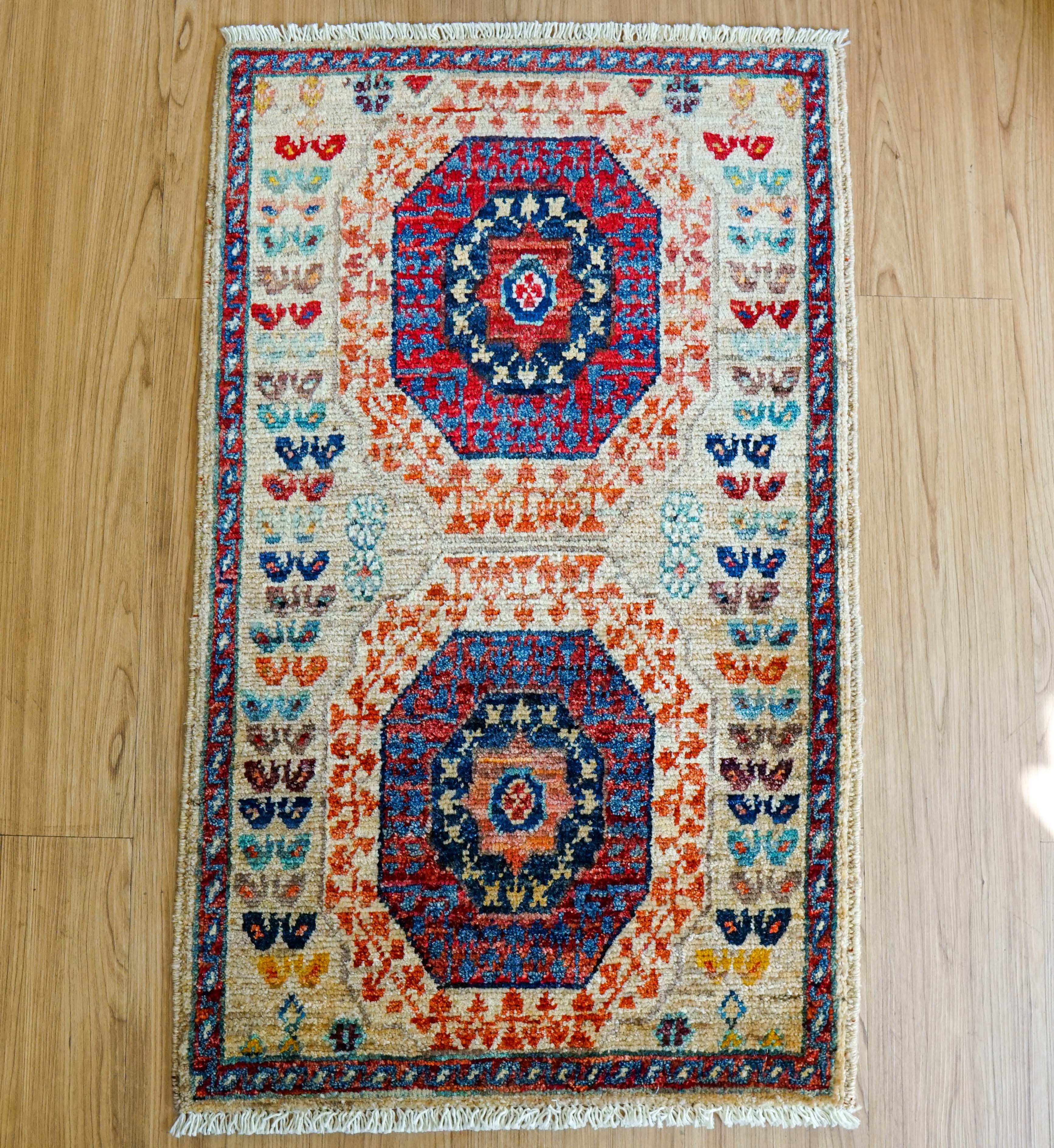 Decor Works Gotanda, Tokyo - Hand-woven rug specialty store