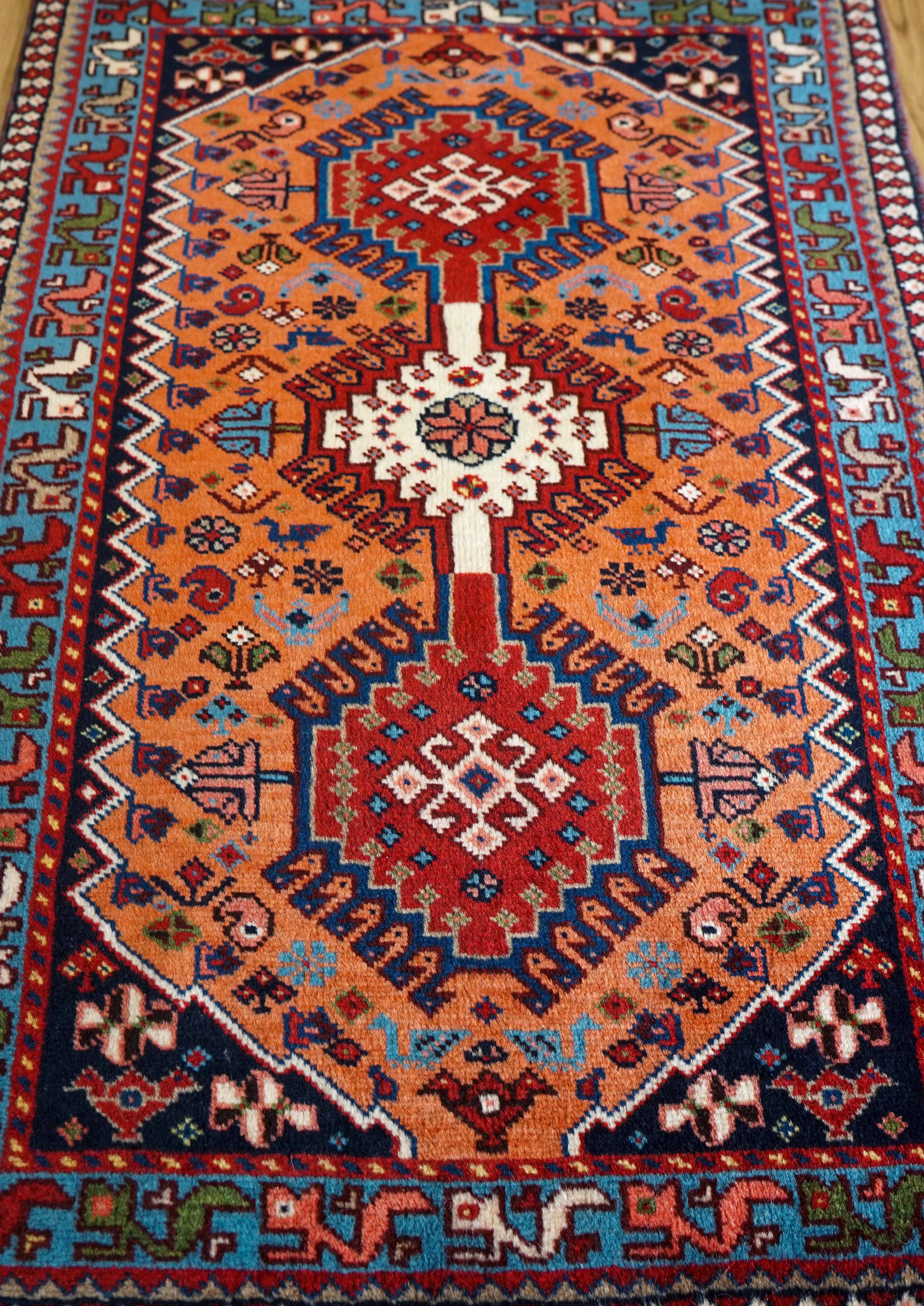 ペルシャ絨毯 ヤラメ族 オレンジ×ネイビー 88×61cm – Decorworks