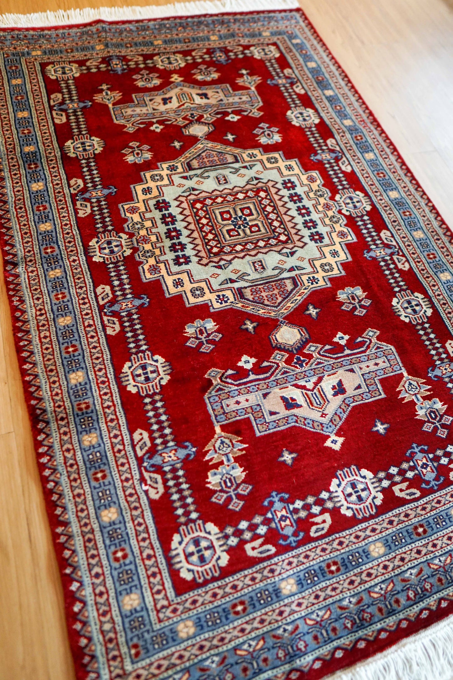 パキスタン手織り絨毯 156×94cm