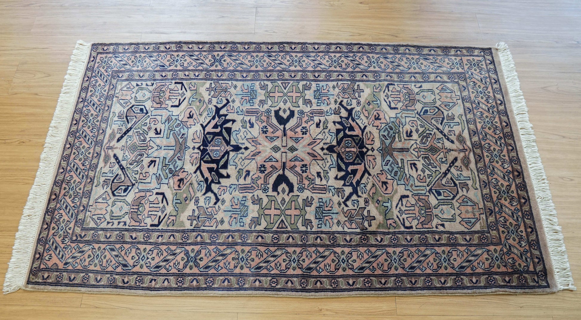  パキスタン手織り絨毯 トライバルラグ 160×98cm ウール