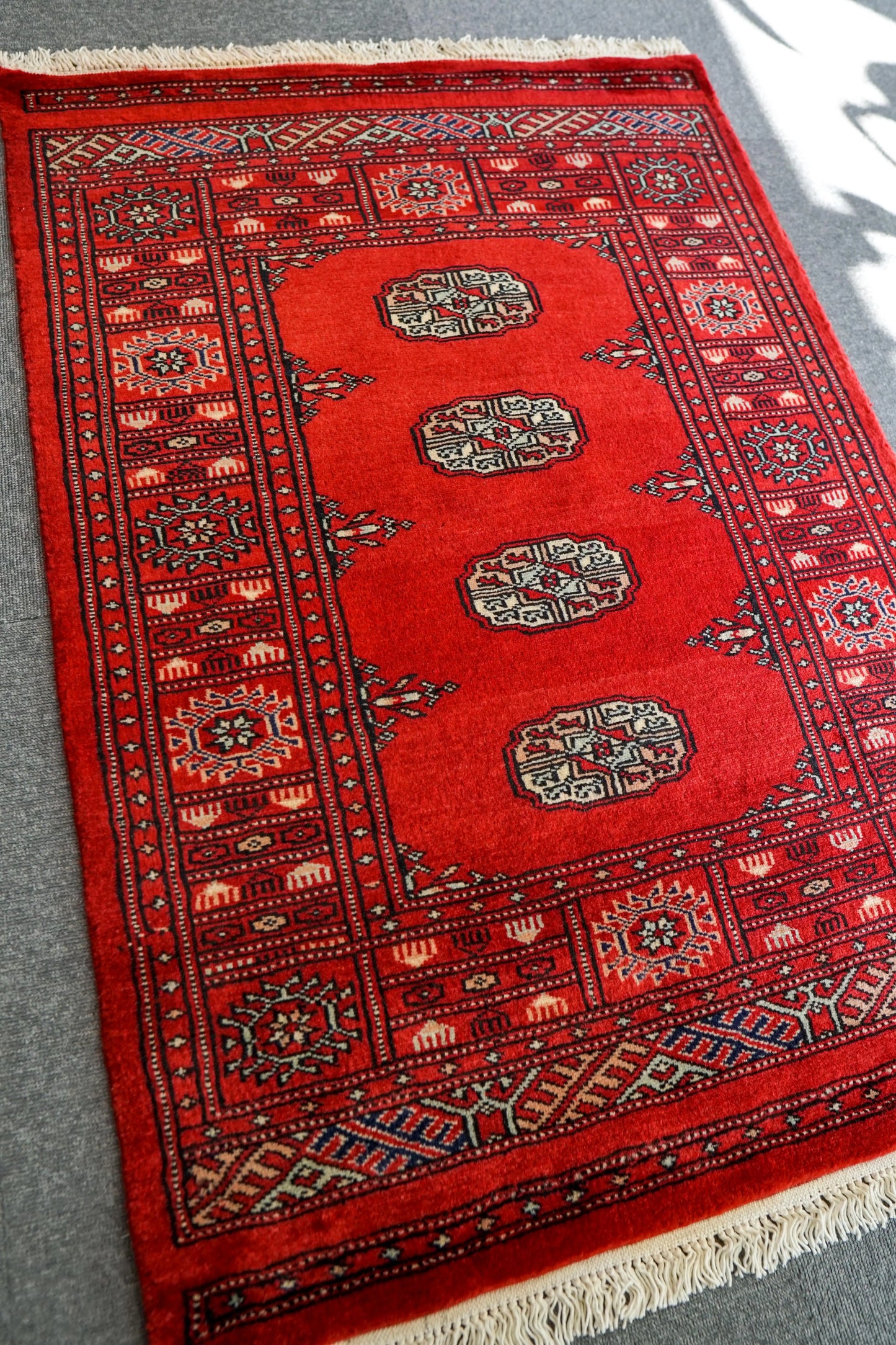 114×80cm トルクメン ボハララグ 手織り絨毯 パキスタン絨毯 Decorworks
