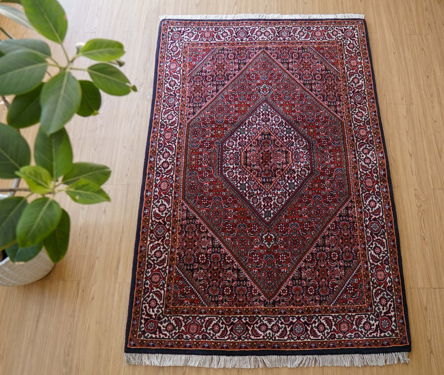 ペルシャ手織り絨毯 ビジャー産 171×113cm｜ ウール リビングサイズ ビジャール