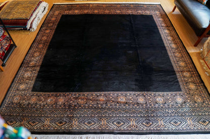  パキスタン手織り絨毯 293×254cm