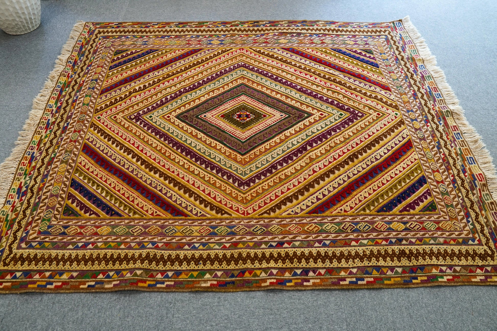 175×148cm   手織りマシュワニキリム絨毯 Decorworks