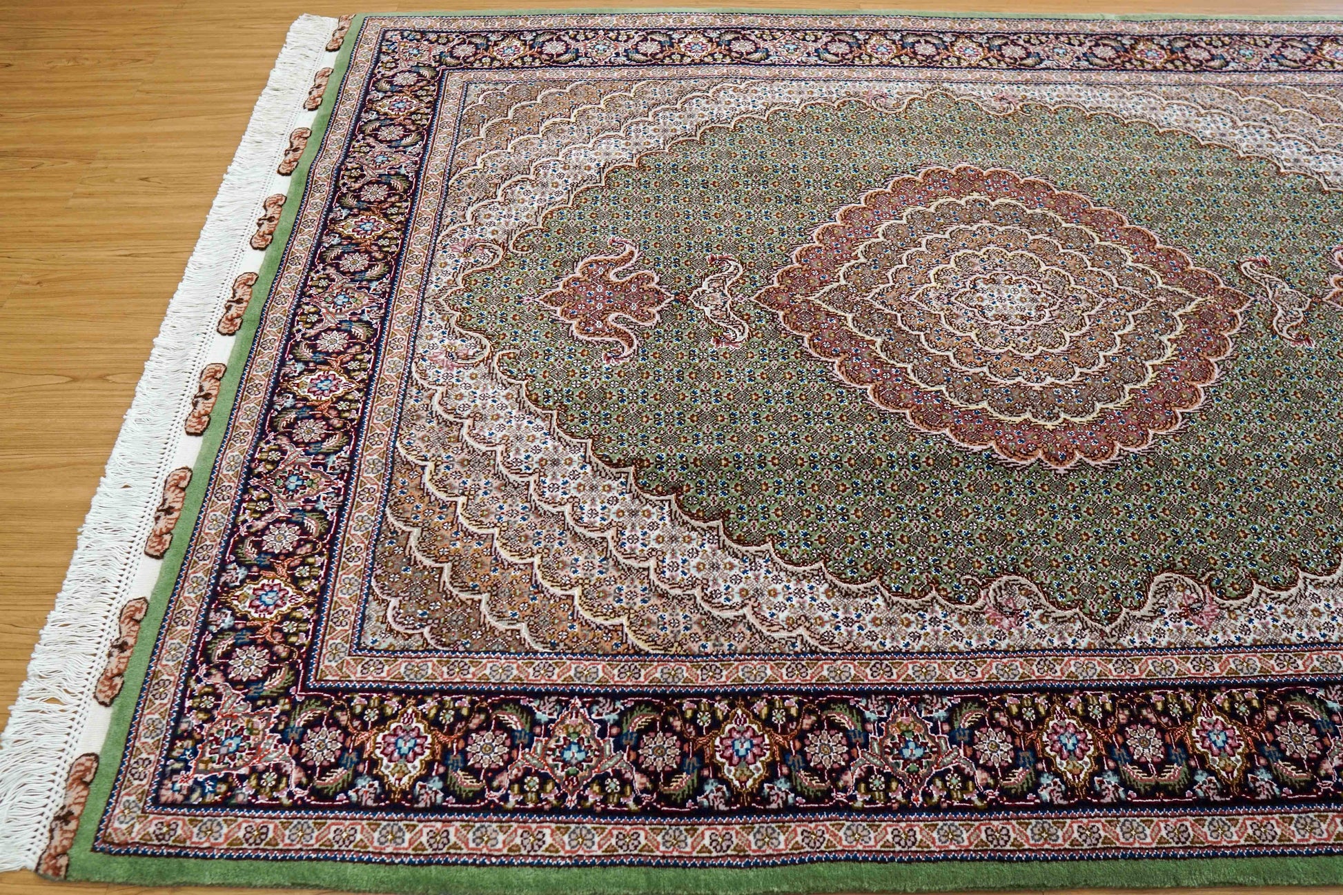  ペルシャ手織り絨毯 タブリーズ産 225×155cm