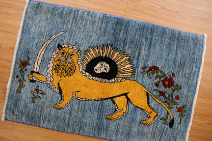 手織りペルシャ絨毯 カシュクリギャッベ リズバフト 98×66cm｜ライオンと太陽の文様・ブルー背景ギャベ