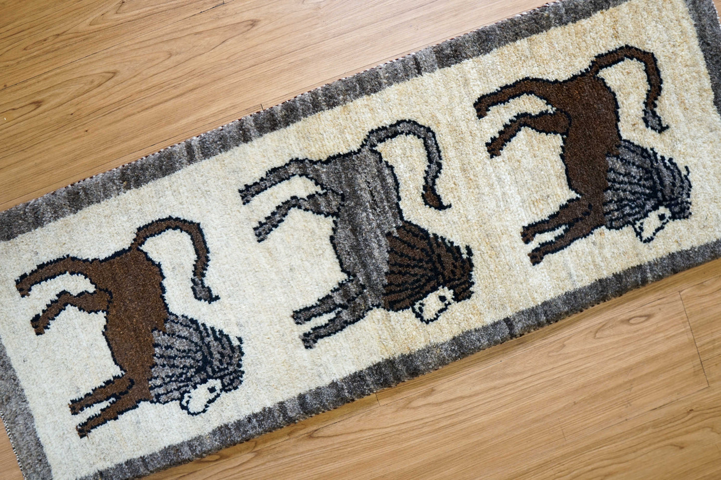 ペルシャギャッベ アマレ族 ギャベ　ランナー 116×42cm