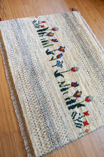 Collection 90×68cm　 ペルシャ絨毯 手織りギャッベ