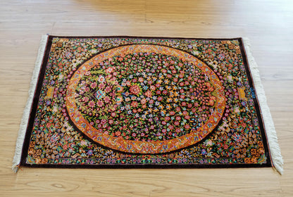  90×60cm　 ペルシャ絨毯　クム産　イザテイ房　　