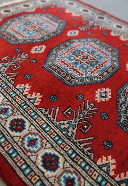  パキスタン手織り絨毯 129×78cm