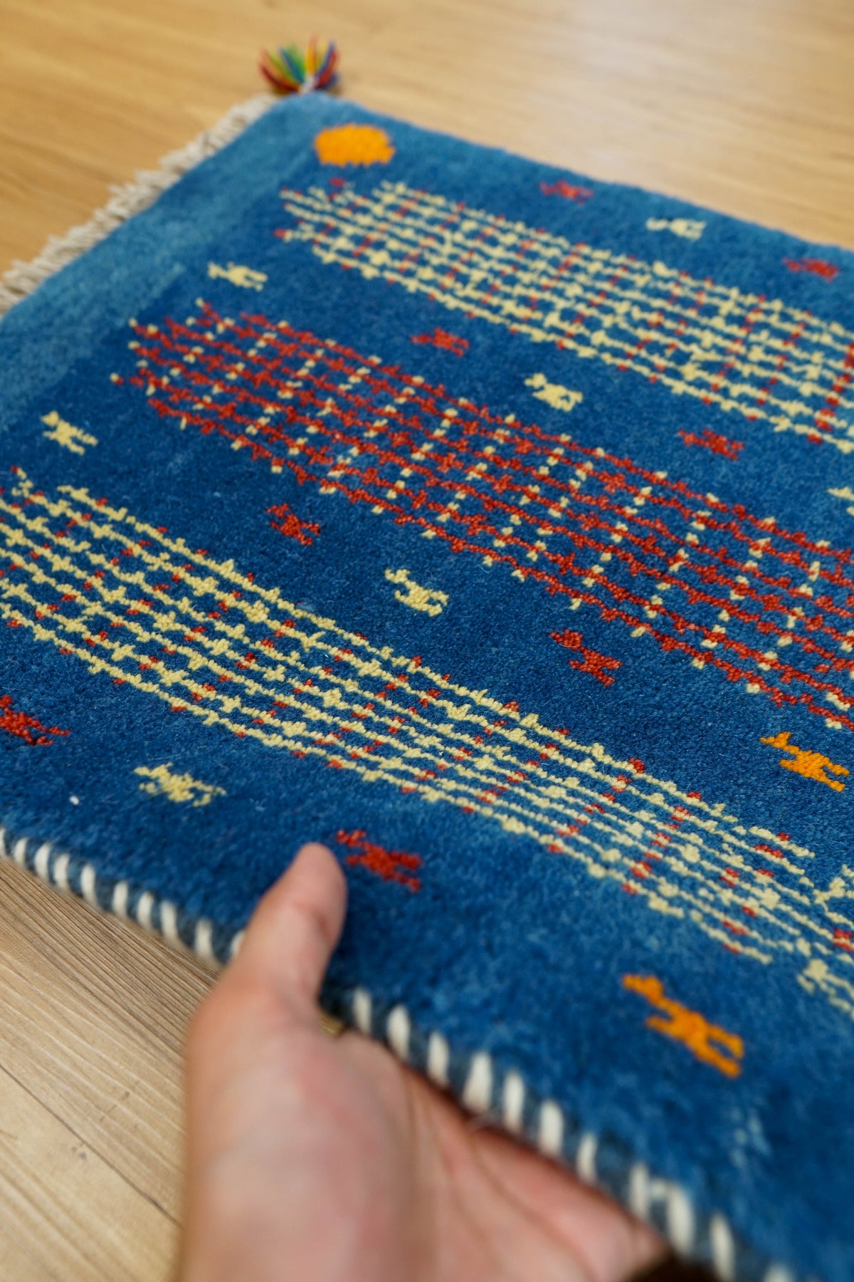  ペルシャ絨毯 手織りギャッベアマレ族 78×54cm