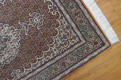  ペルシャ手織り絨毯 タブリーズ産　50RAJ  127×85cm