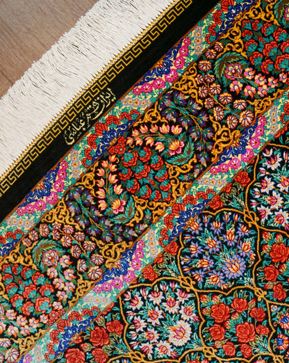  手織りペルシャ絨毯 クム産 アバーシ工房 201×131cm シルク100％ 花文様