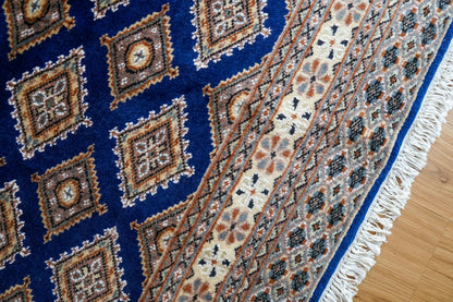  パキスタン手織り絨毯 185×126cm . トライバルラグ