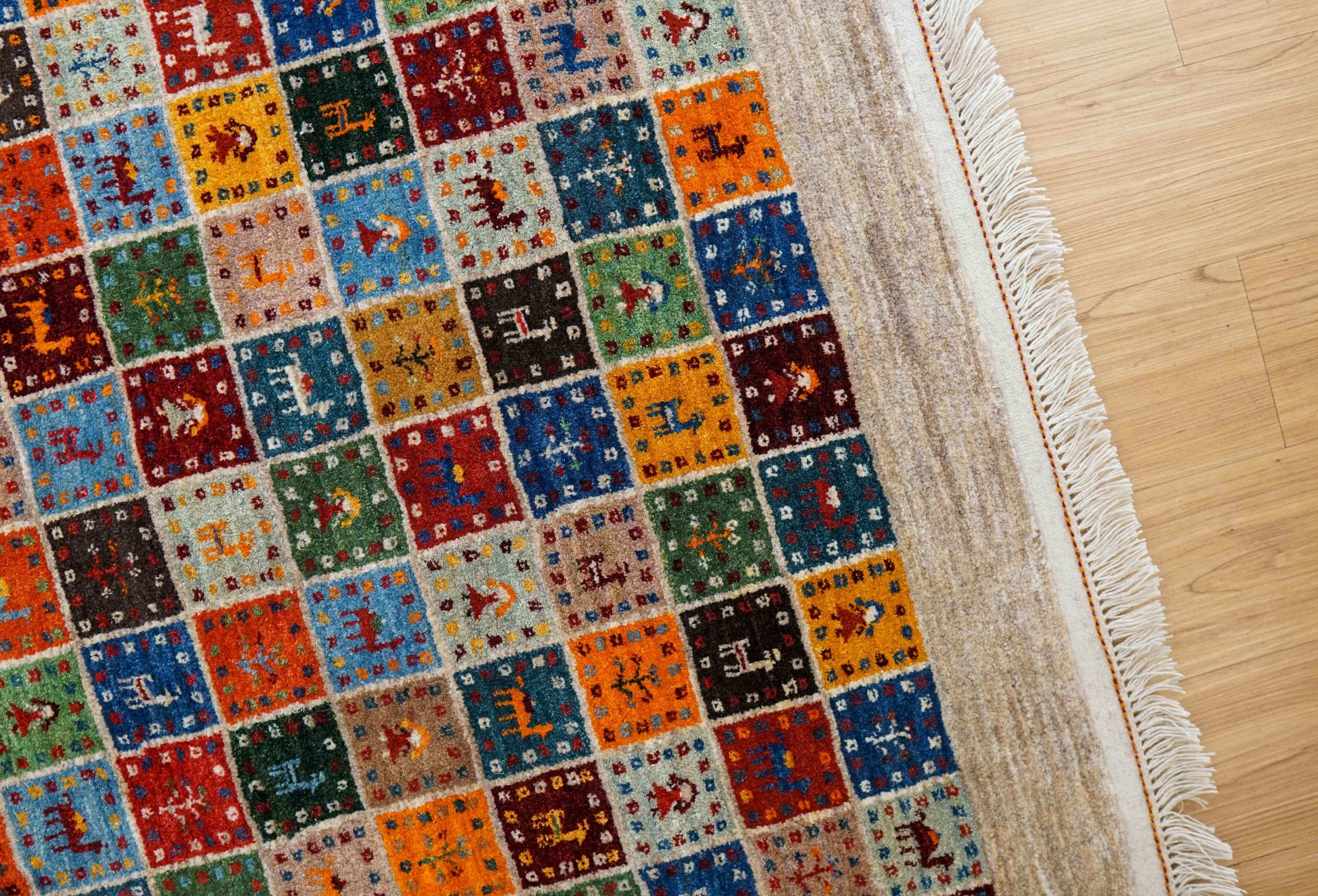  ペルシャ絨毯 手織りカシュクリギャッベ 188×118cm リズバフト