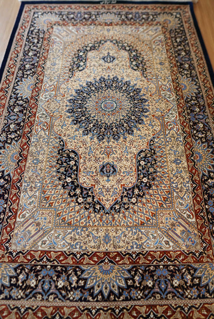  ペルシャ絨毯 クム産 シルク100％ モラー工房 120×78cm