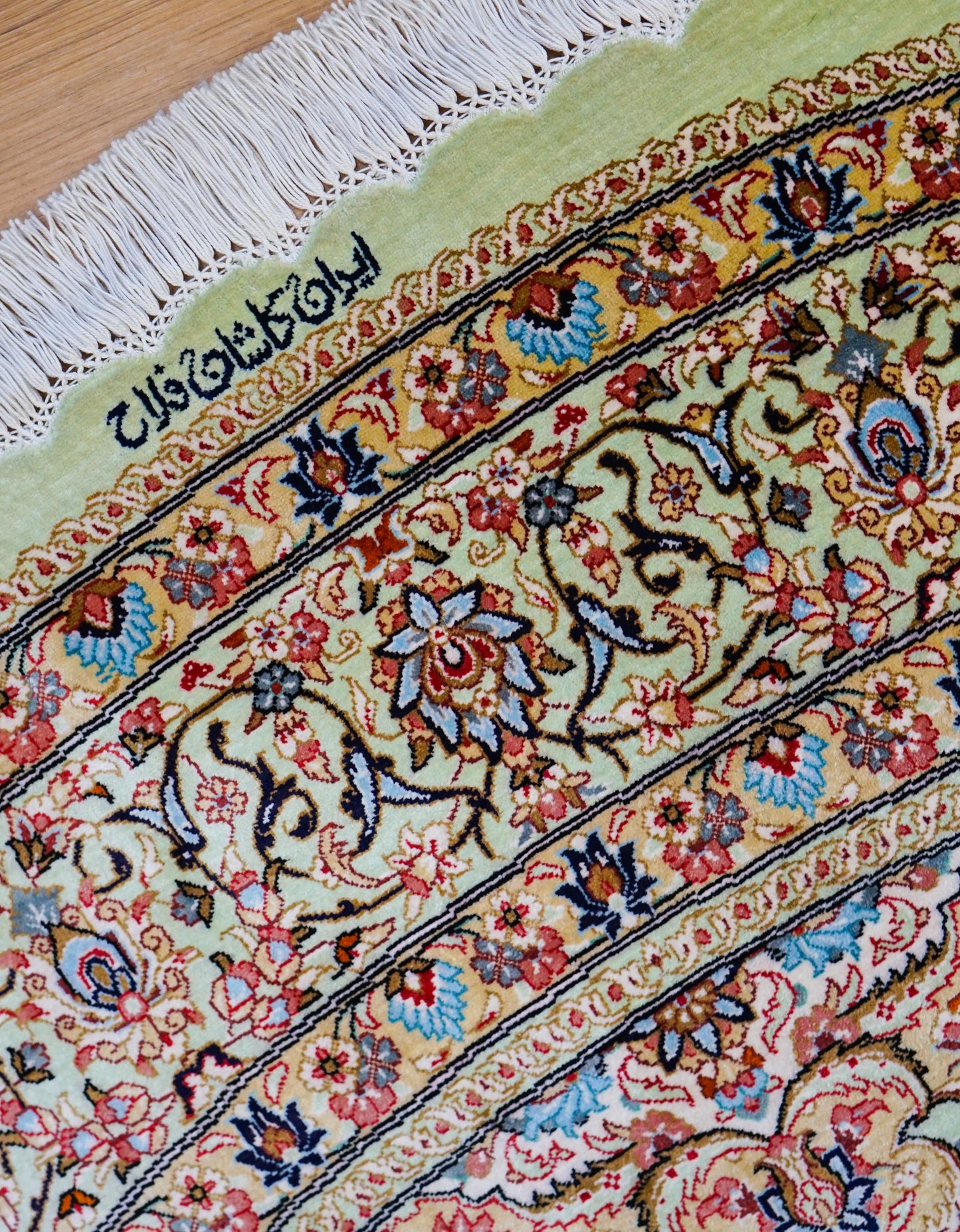 手織りペルシャ絨毯 カシャーン産 ファッラ工房 シルク100% 丸 200×200cm