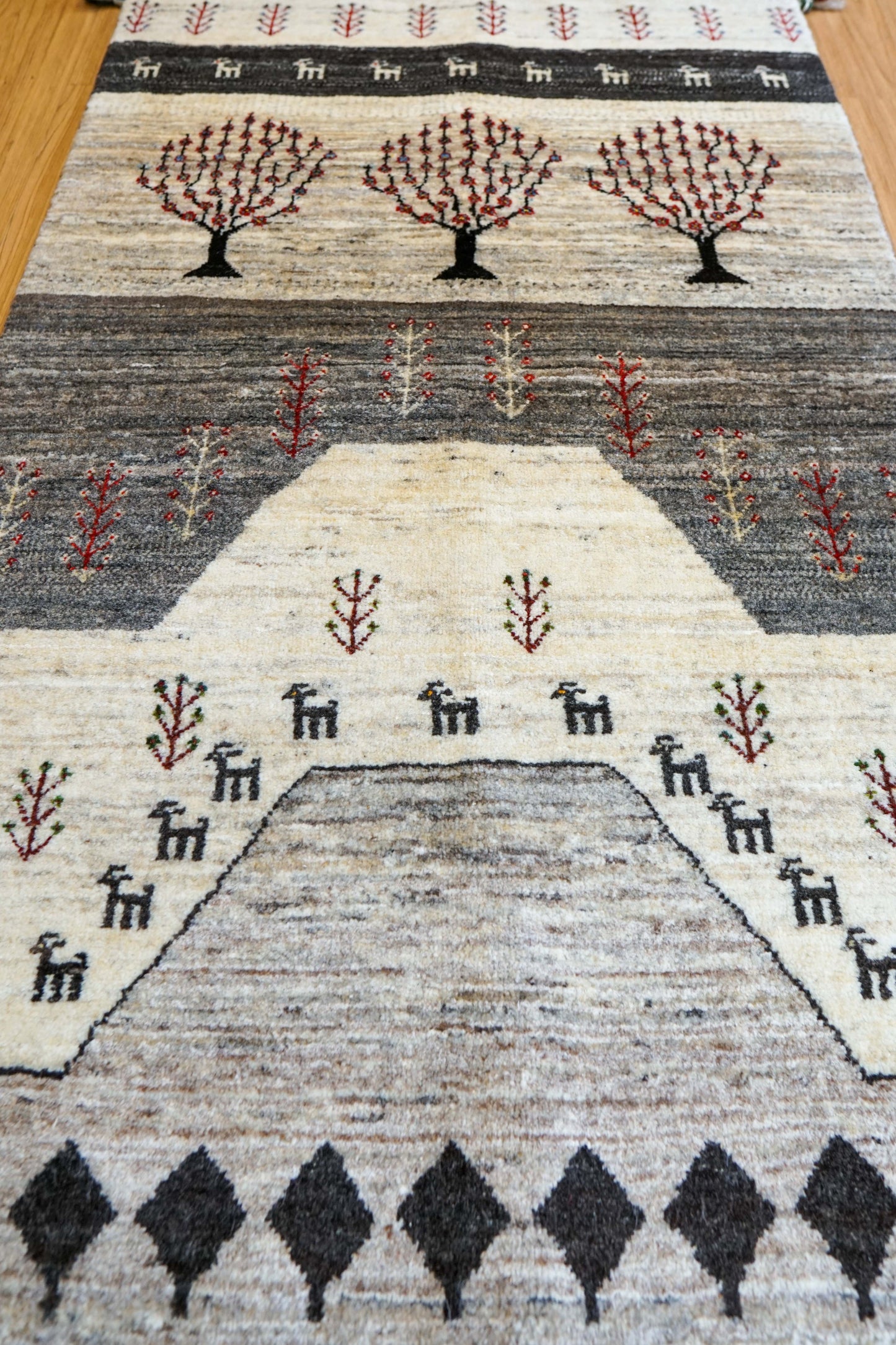 ペルシャ絨毯 カシュクリ ギャッベ リズバフトギヤべ 144×86cm