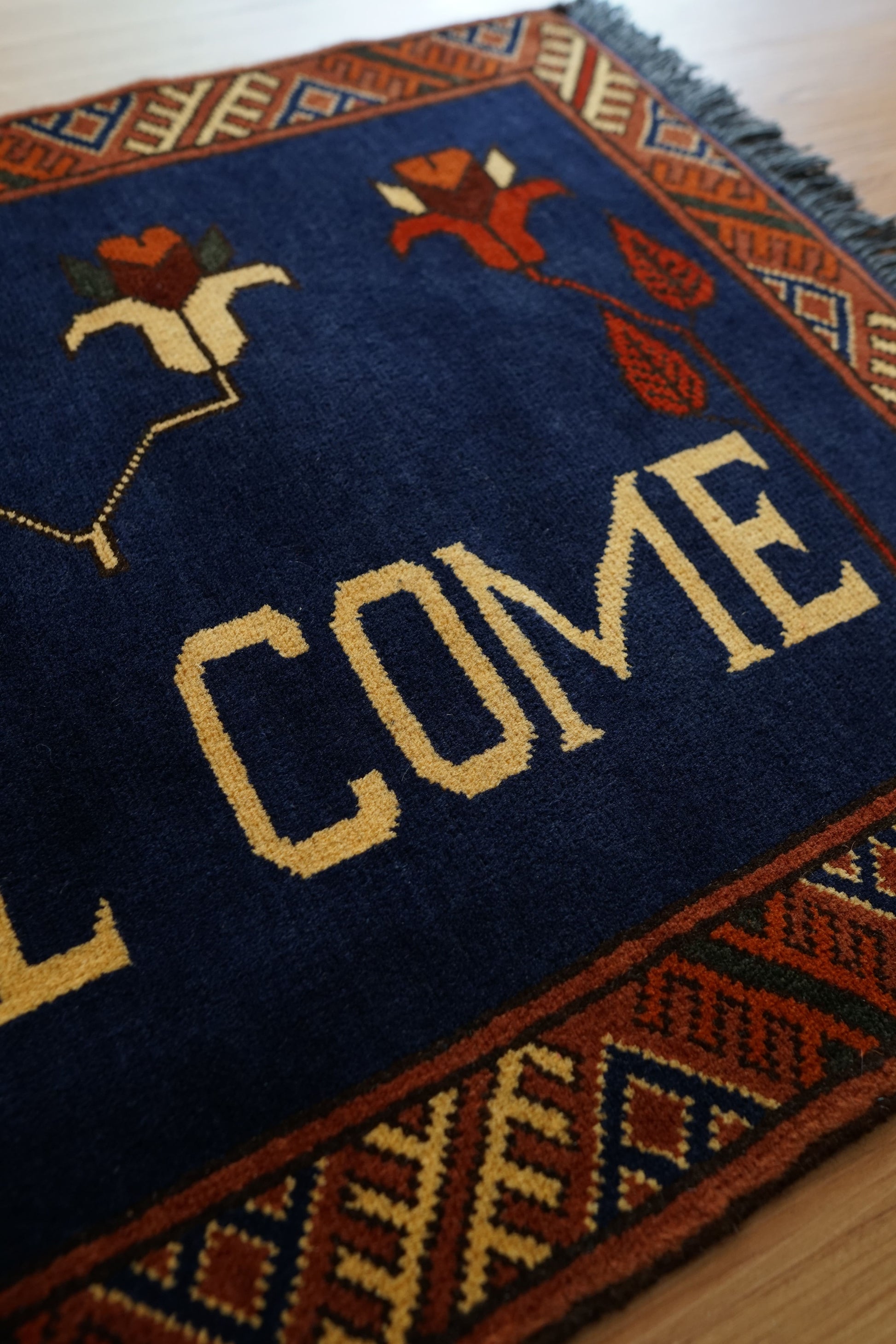 Collection アフガニスアン手織り絨毯　85×61cm