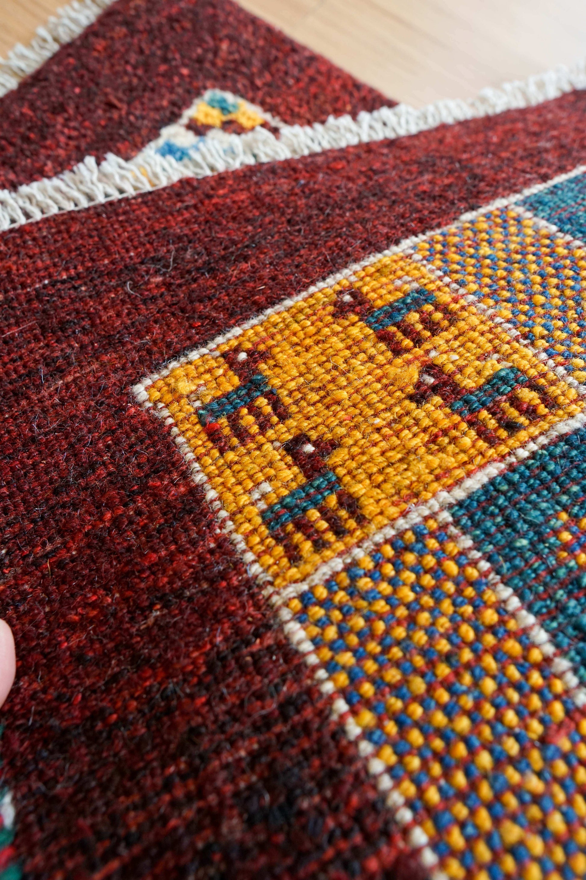  ペルシャ絨毯 手織りギャッベ アマレ族 ギャベ 81×51cm