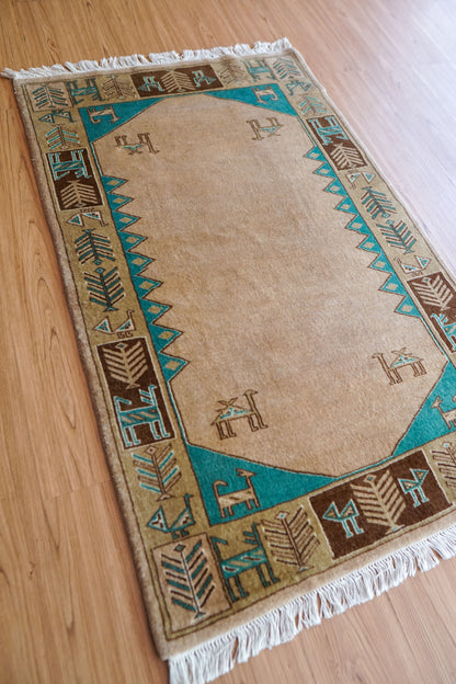 Collection 129×81cm パキスタン手織り絨毯 ベージュ＆ターコイズ モダンボーダーデザイン