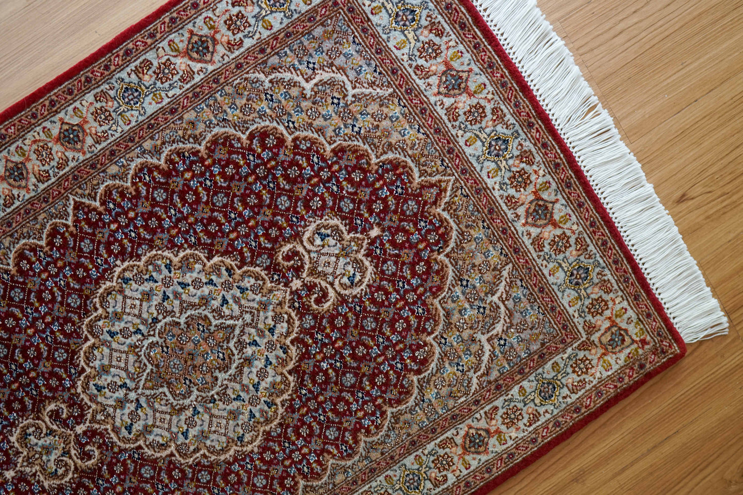  88×61cm　ペルシャ絨毯 タブリーズ産　50RAJ