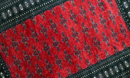  パキスタン手織り絨毯 143×92cm｜バタフライ文様・お守りモチーフのボーダー 高密度ウール