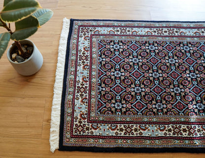  ペルシャ 絨毯　ムード産 89×58cm