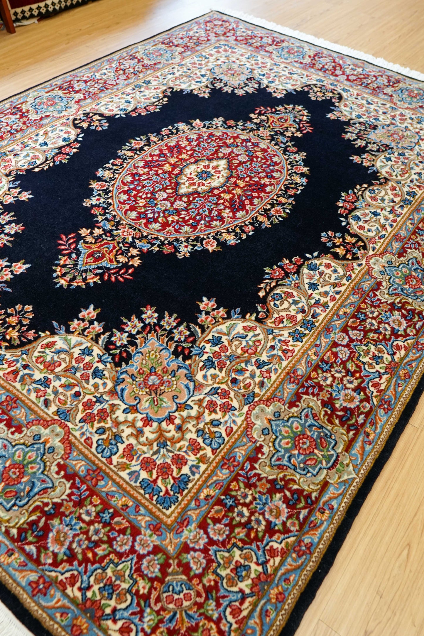 ペルシャ絨毯 ケルマン産 手織りメダリオン文様 245×180cm